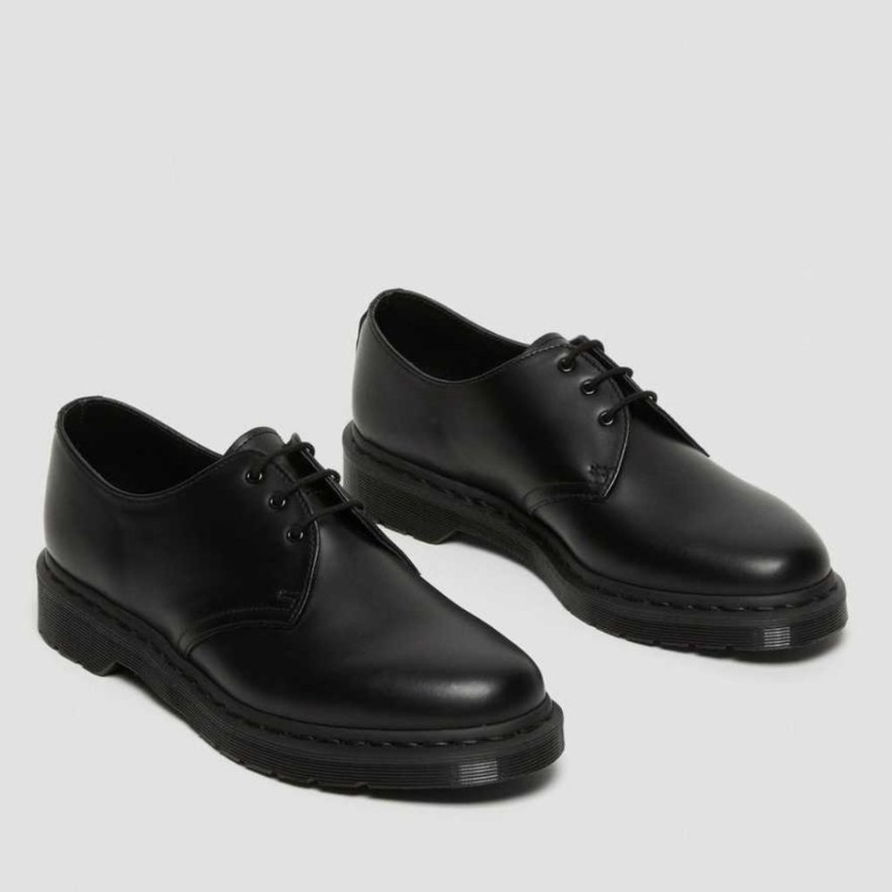 Dr. Martens Mono Smooth Leather Oxford Shoes